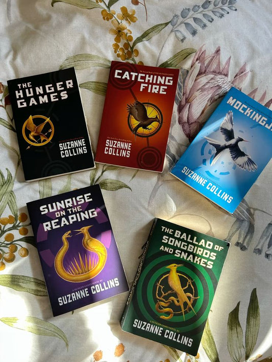 Hunger Games Series (5 Books) by Suzanne Collins